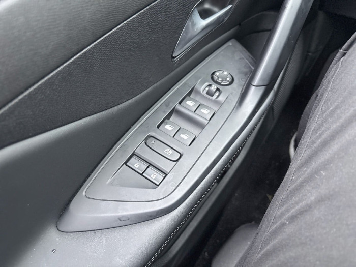 Peugeot 308 Hybrid 145 e-DCS6 Allure