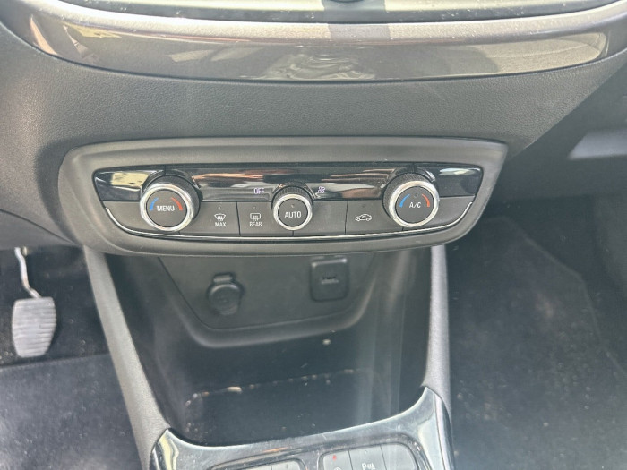 Opel Crossland 1.2 Turbo 110 ch BVM6 Elegance