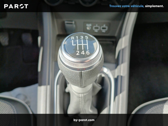 Renault CAPTUR mild hybrid 140 Techno