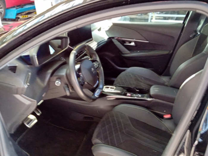 Peugeot 208 ELECTRIQUE 50 kWh 136ch GT Pack