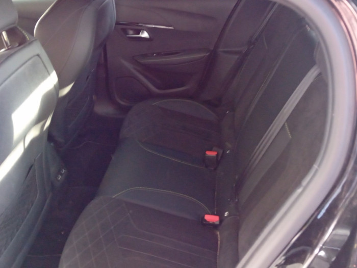 Peugeot 208 ELECTRIQUE 50 kWh 136ch GT Pack