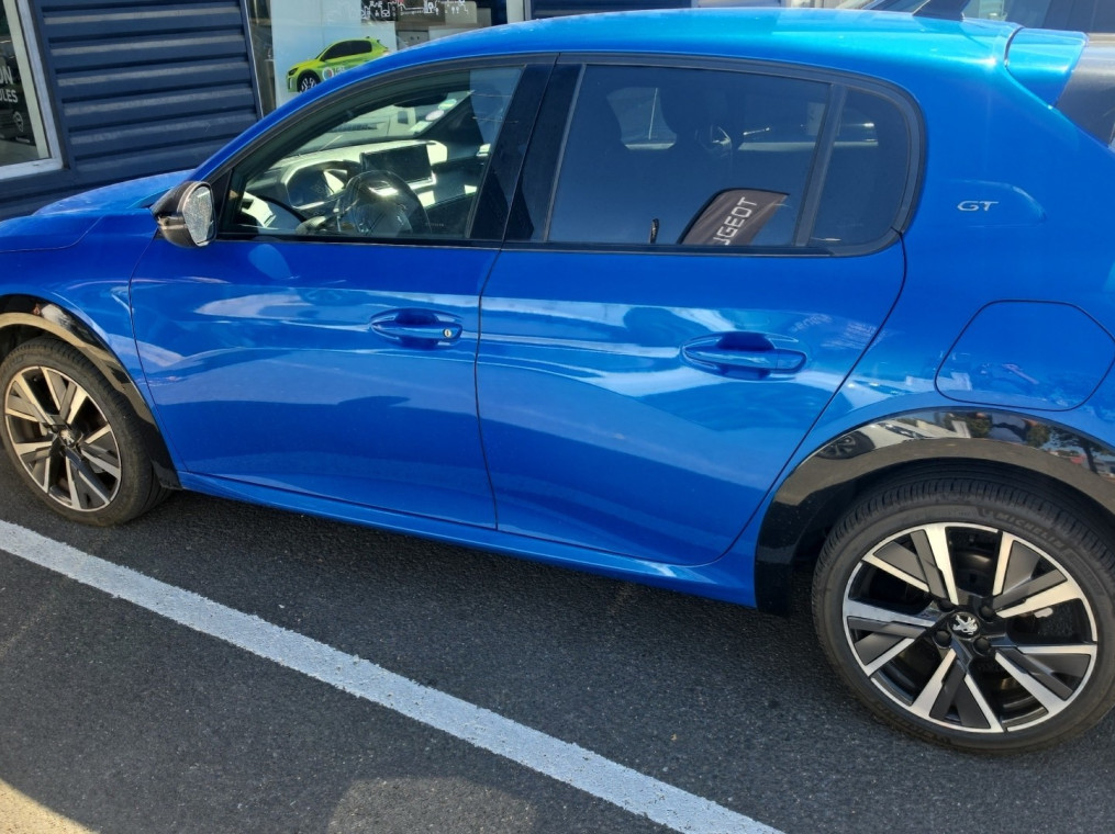 Peugeot 208 PureTech 100 S&S EAT8 GT