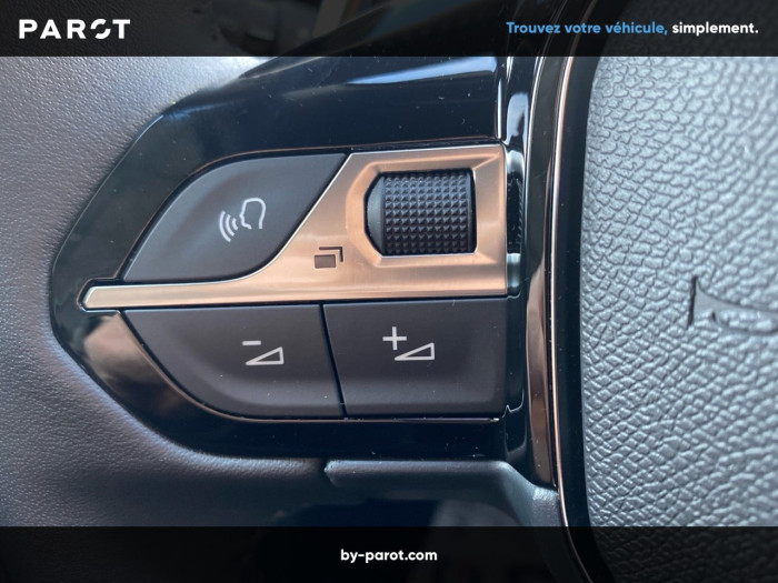 Peugeot 2008 Hybrid 145 ch e-DCS6 Allure