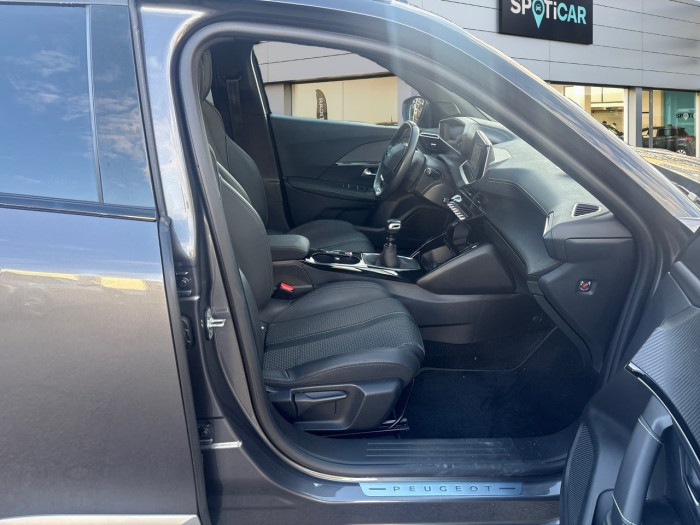 Peugeot 2008 PureTech 130 S&S BVM6 GT