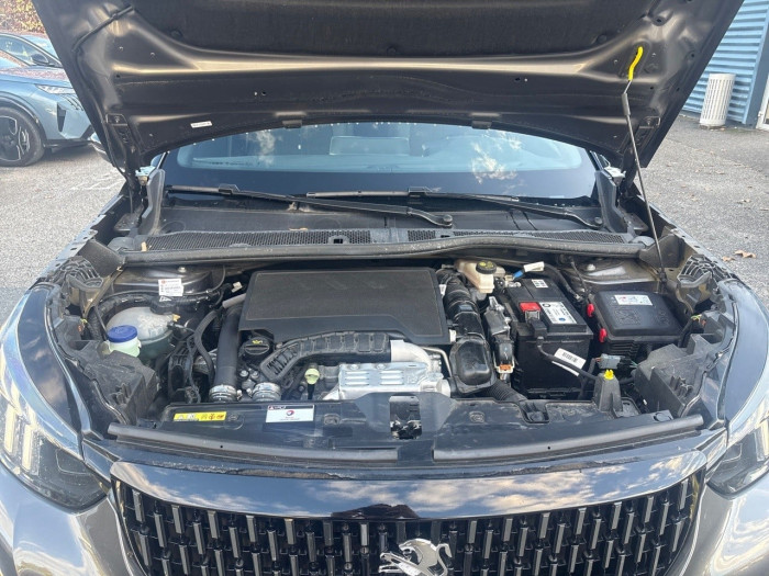 Peugeot 2008 PureTech 130 S&S BVM6 GT