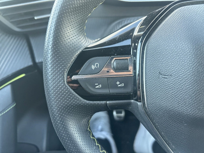 Peugeot 2008 PureTech 130 S&S BVM6 GT