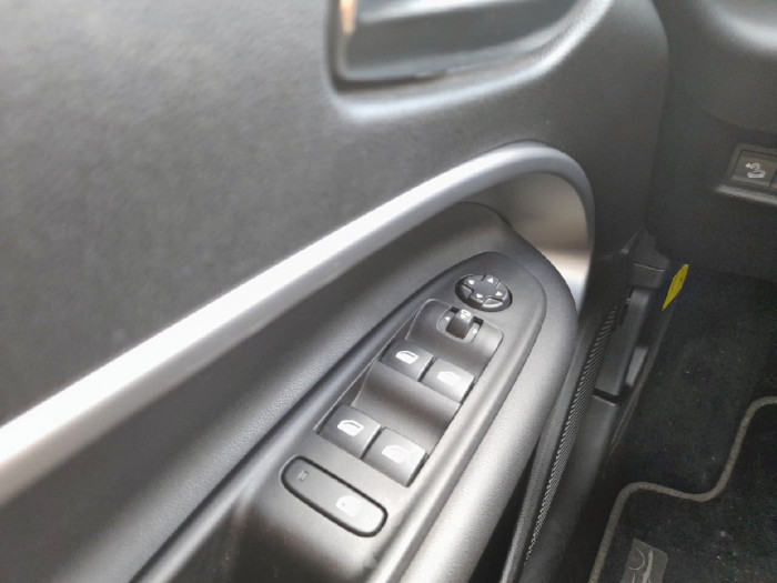 Jeep Avenger 1.2 Turbo T3 110 ch e-Hybrid BVR6 Summit