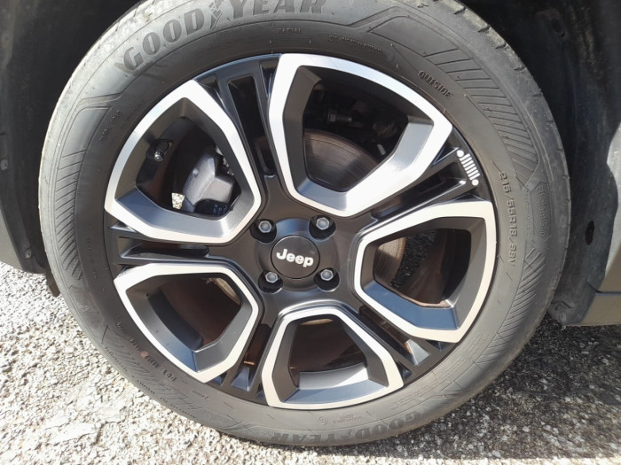 Jeep Avenger 1.2 Turbo T3 110 ch e-Hybrid BVR6 Summit