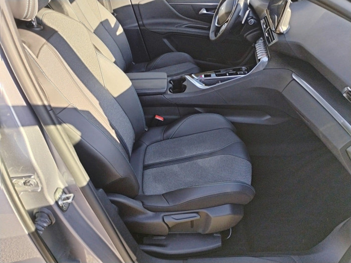 Peugeot 3008 Hybrid 180 e-EAT8 Allure Pack