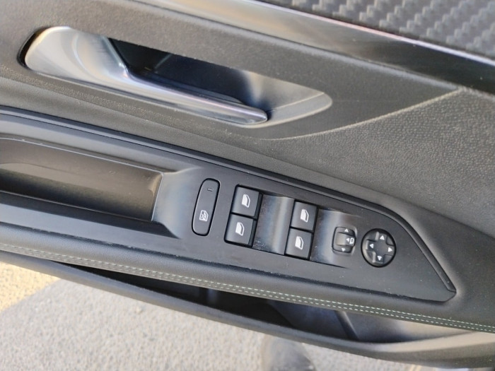 Peugeot 3008 Hybrid 180 e-EAT8 Allure Pack