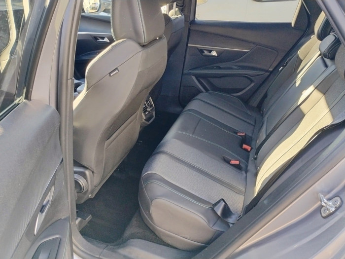 Peugeot 3008 Hybrid 180 e-EAT8 Allure Pack