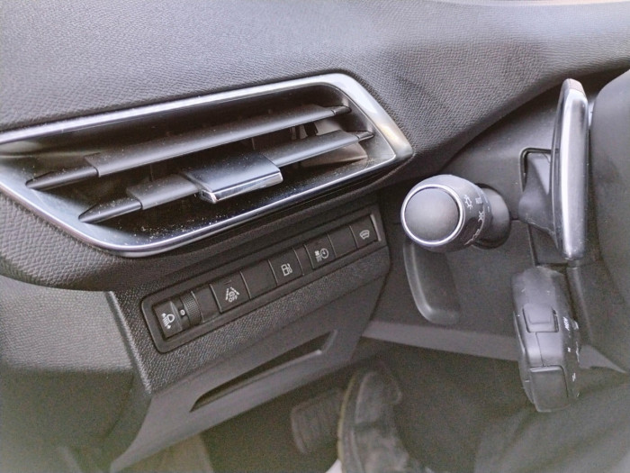 Peugeot 3008 Hybrid 180 e-EAT8 Allure Pack