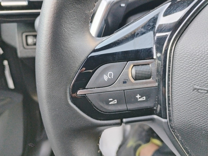 Peugeot 3008 Hybrid 180 e-EAT8 Allure Pack