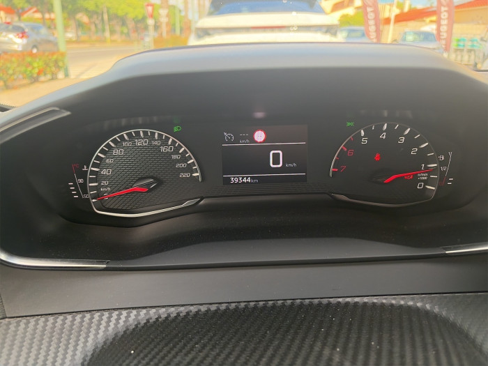 Peugeot 208 PureTech 100 S&S BVM6 Style