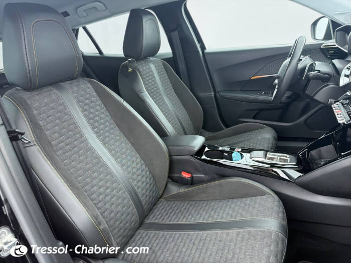 Peugeot 2008 BlueHDi 130 S&S EAT8 Allure Pack