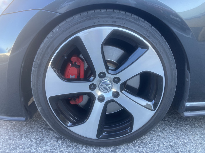Volkswagen Golf 2.0 TSI 245 BlueMotion Technology GTI Performance