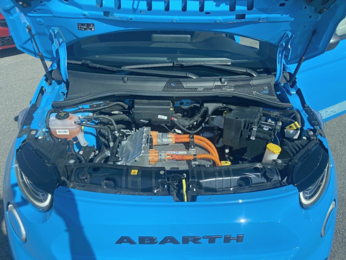 Abarth 500e 155 ch Scorpionissima