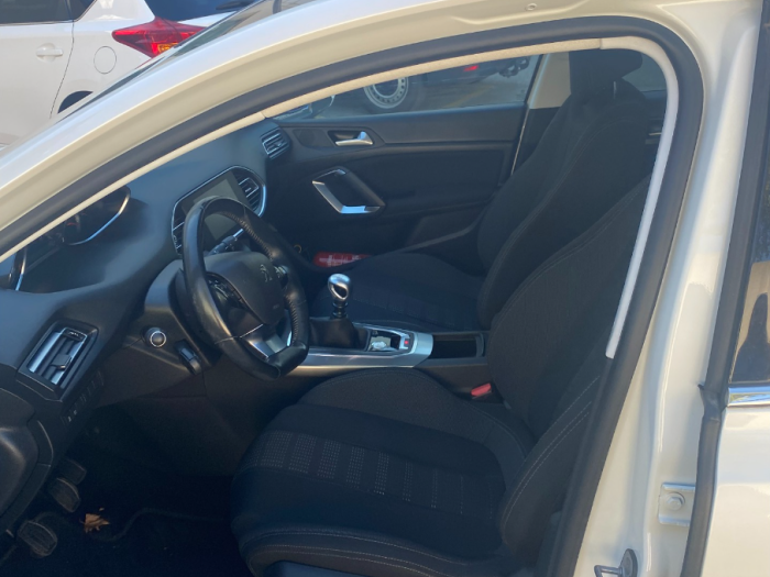 Peugeot 308 1.6 BlueHDi 120ch S&S BVM6 Allure