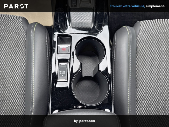 Peugeot 2008 Hybrid 145 ch e-DCS6 GT