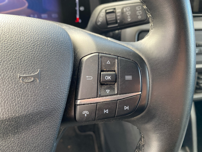 Ford Tourneo Courier 1.0 EcoBoost 125 BVM6 S&S Titanium