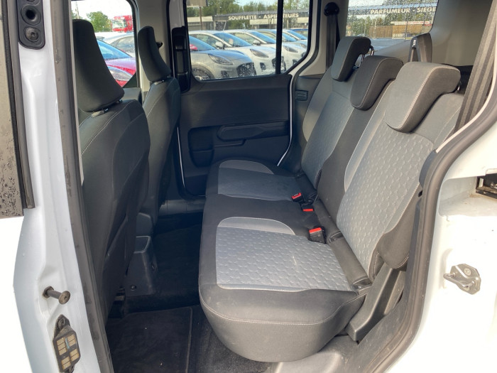 Ford Tourneo Courier 1.0 EcoBoost 125 BVM6 S&S Titanium