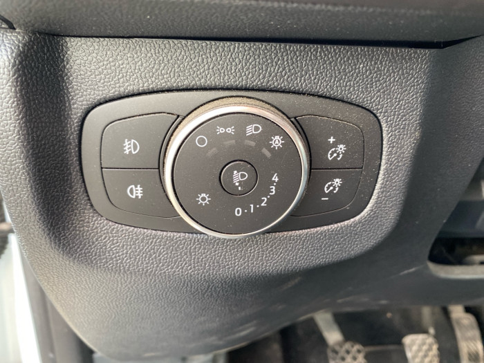 Ford Tourneo Courier 1.0 EcoBoost 125 BVM6 S&S Titanium