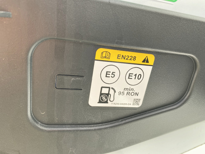 Ford Tourneo Courier 1.0 EcoBoost 125 BVM6 S&S Titanium