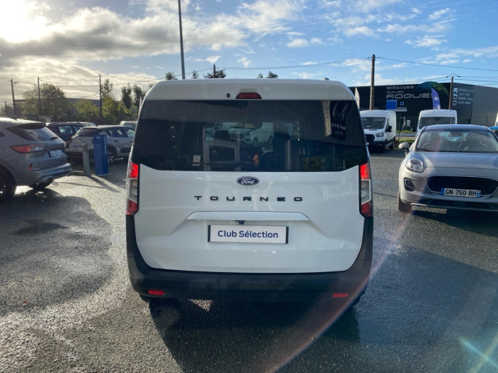 Ford Tourneo Courier 1.0 EcoBoost 125 BVM6 S&S Titanium