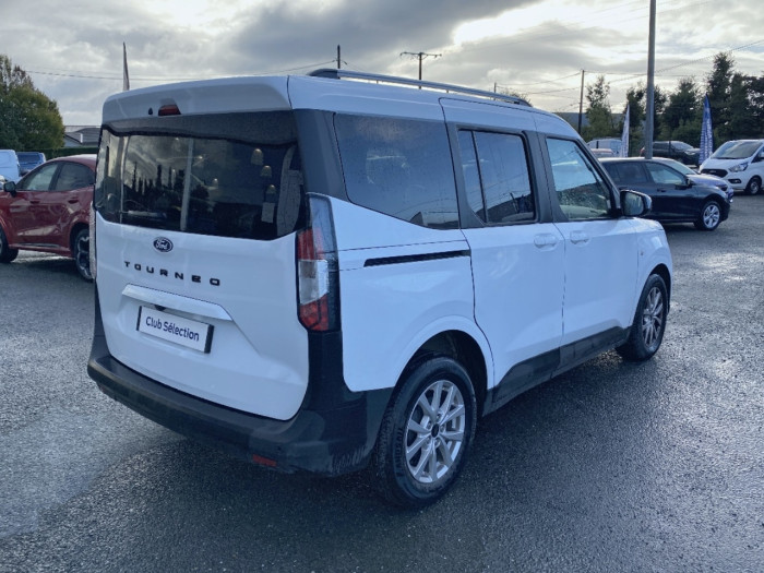 Ford Tourneo Courier 1.0 EcoBoost 125 BVM6 S&S Titanium
