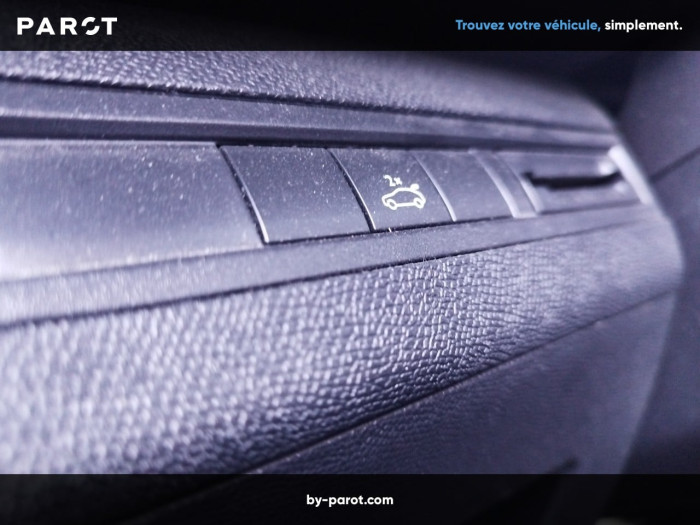 Peugeot 3008 BlueHDi 180ch S&S EAT8 GT