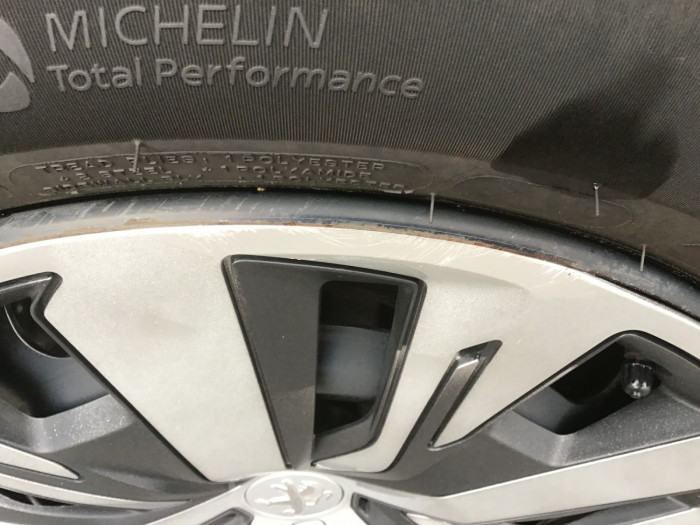 Peugeot 208 PureTech 100 S&S BVM6 Active