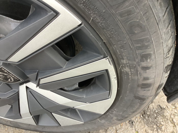 Peugeot 208 Nouvelle PureTech 100 S&S BVM6 Active