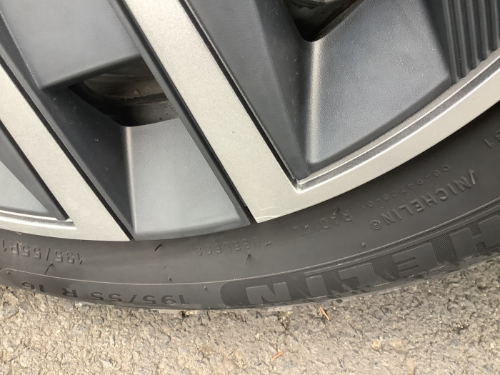 Peugeot 208 Nouvelle PureTech 100 S&S BVM6 Active