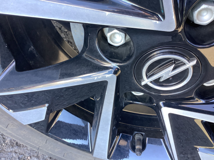 Opel CORSA Nouvelle 1.2 Turbo 100 ch GS
