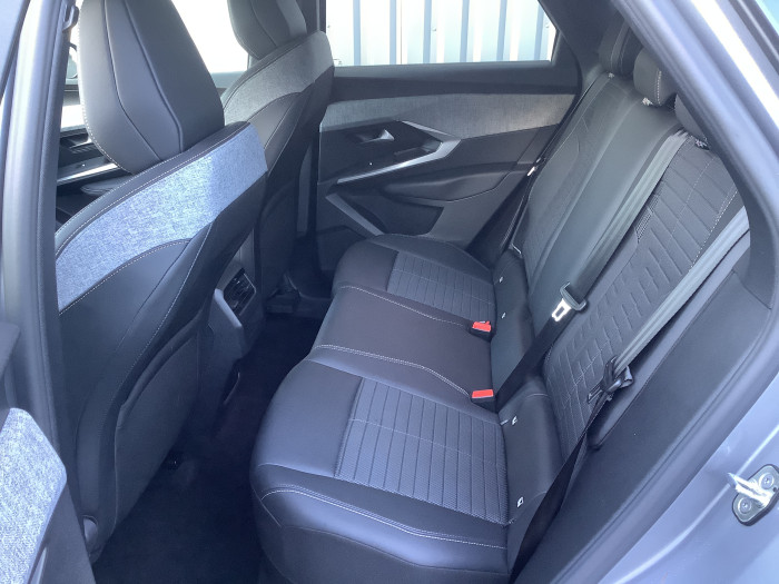 Peugeot 3008 Nouveau Hybrid 145 e-DCS6 Allure
