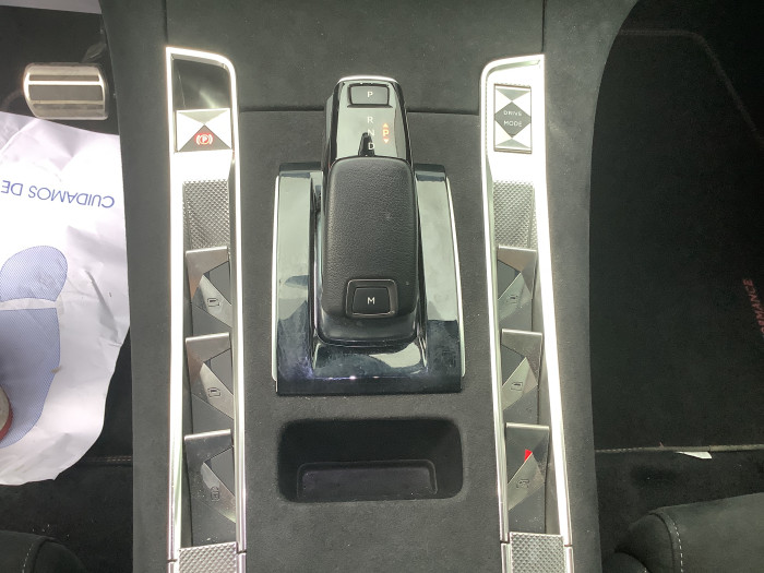 DS DS 7 Nouveau BlueHDi 130 EAT8 Performance Line