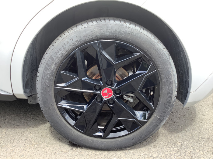 DS DS 4 PureTech 130 EAT8 Performance Line