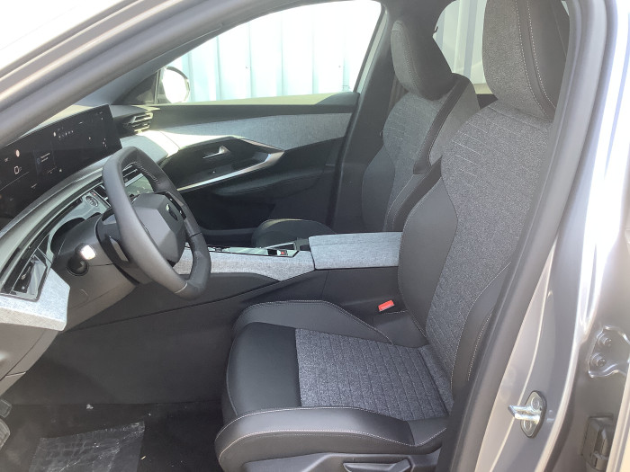 Peugeot 3008 Nouveau Hybrid 145 e-DCS6 Allure