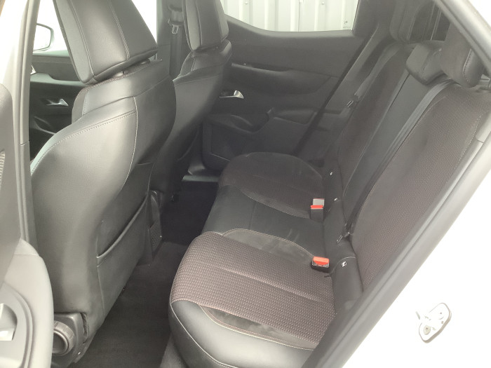 DS DS 3 Nouveau PureTech 130 EAT8 Performance Line