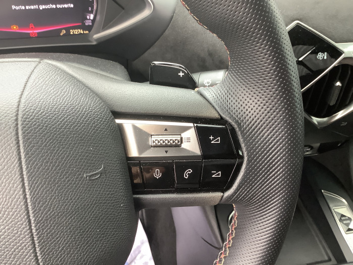 DS DS 3 Nouveau PureTech 130 EAT8 Performance Line