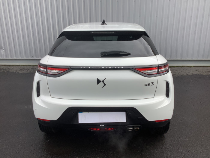 DS DS 3 Nouveau PureTech 130 EAT8 Performance Line