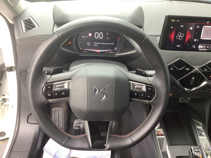 DS DS 3 Nouveau PureTech 130 EAT8 Performance Line