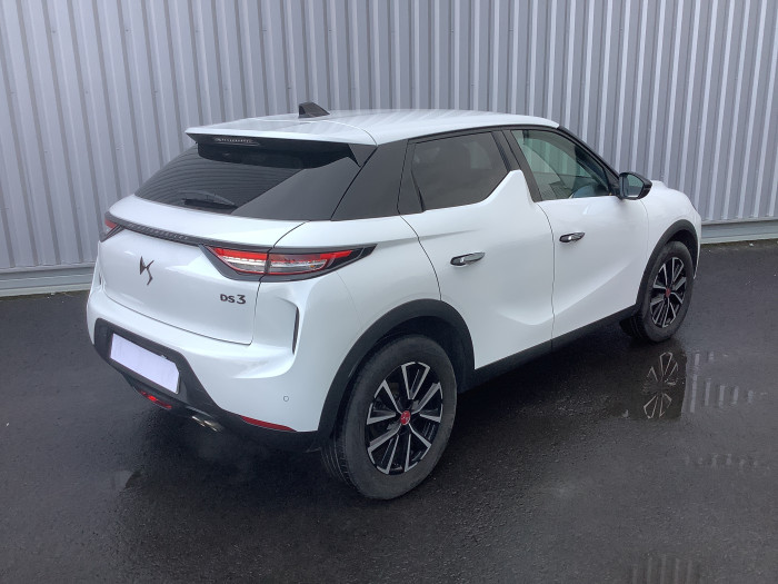 DS DS 3 Nouveau PureTech 130 EAT8 Performance Line