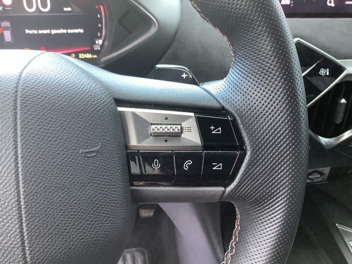DS DS 3 Nouveau PureTech 130 EAT8 Performance Line