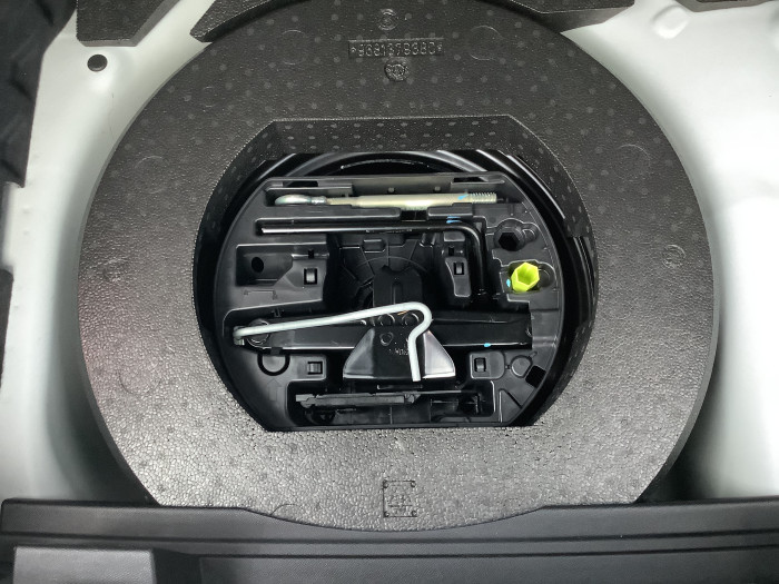 DS DS 3 Nouveau PureTech 130 EAT8 Performance Line