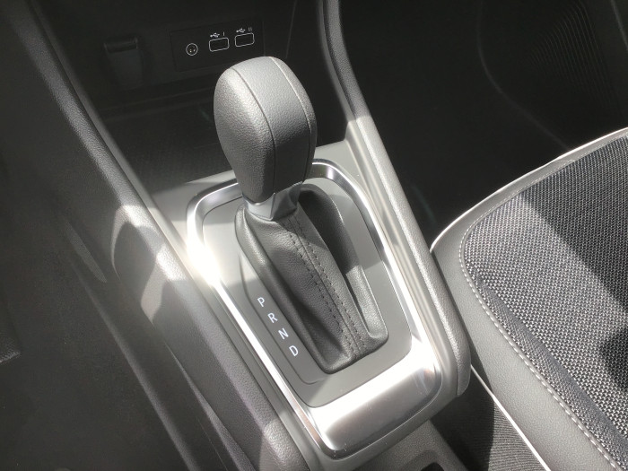 Renault CAPTUR mild hybrid 140 EDC Techno