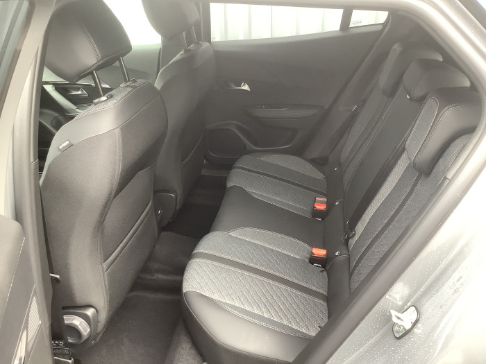Peugeot 2008 Nouveau Hybrid 145 ch e-DCS6 Allure