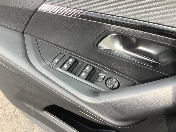 Peugeot 2008 Nouveau Hybrid 145 ch e-DCS6 Allure