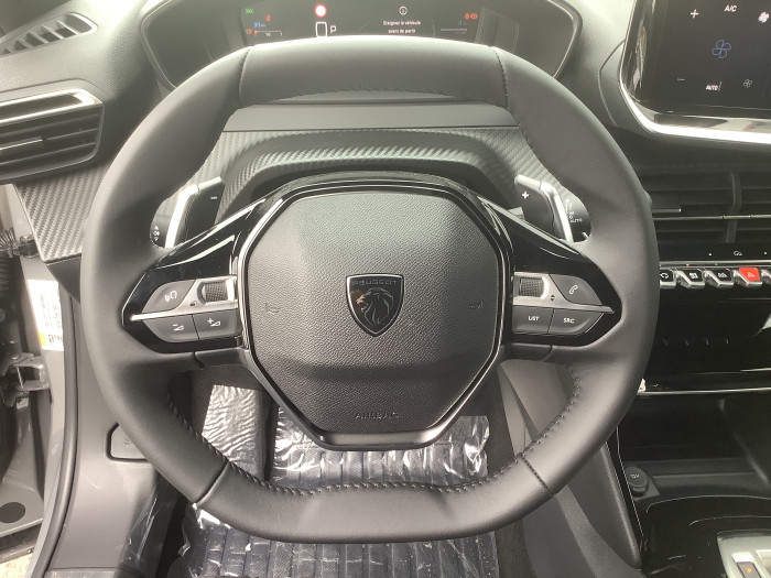 Peugeot 2008 Nouveau Hybrid 145 ch e-DCS6 Allure