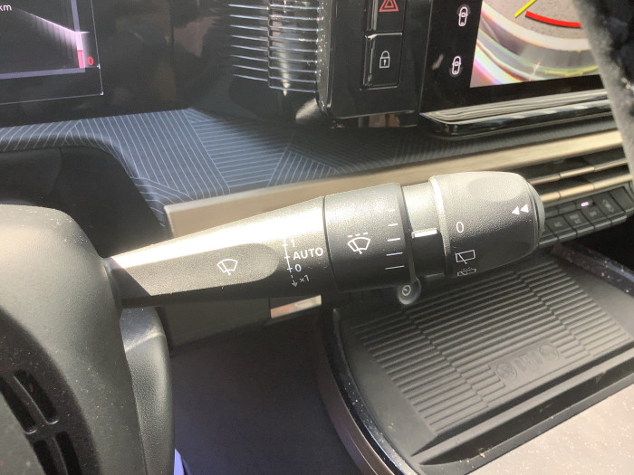 Lancia YPSILON Nouveau 1.2 Ibrida 100ch eDCT6 LX